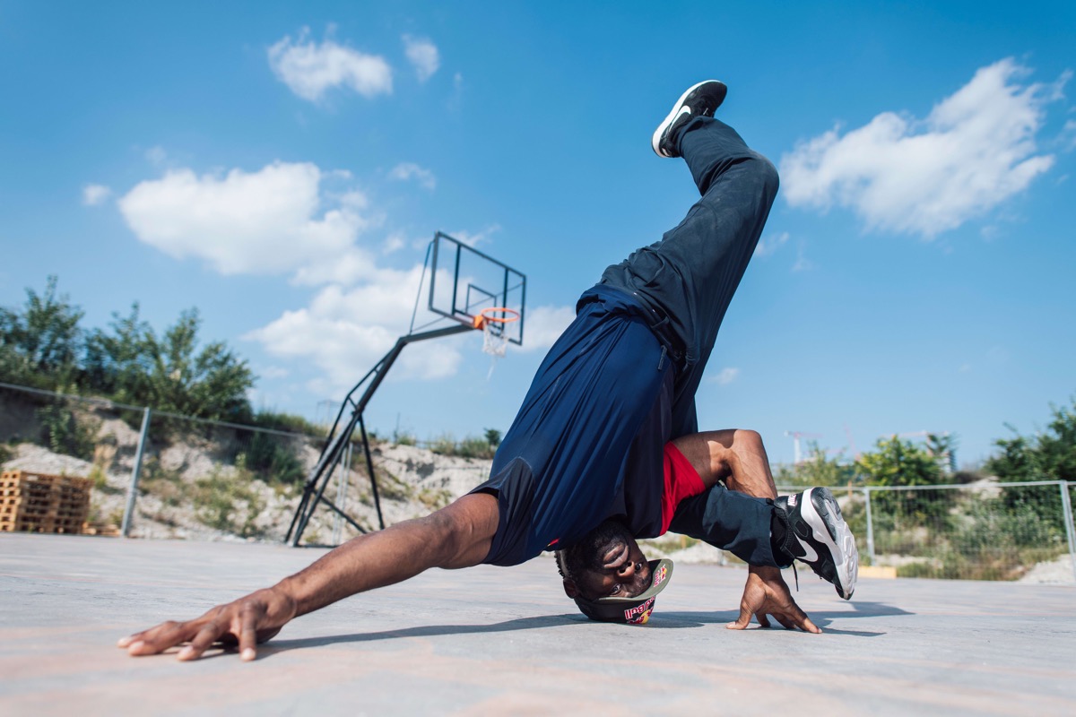 Bboy Junior on basketball court